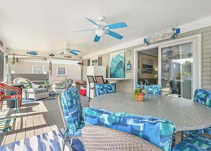 Channel Buoy Road 163 Holiday home