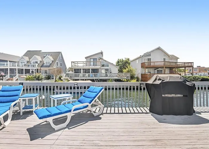 Channel Buoy Road 163 Holiday home